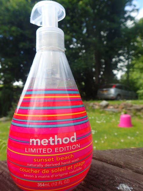 Method sunset beach handwash